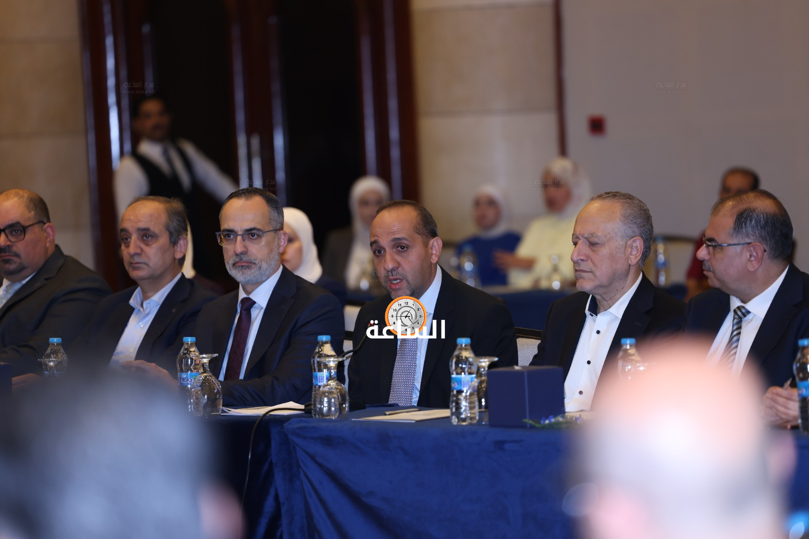 Madar Al-Saa Images 0.9733186401129674