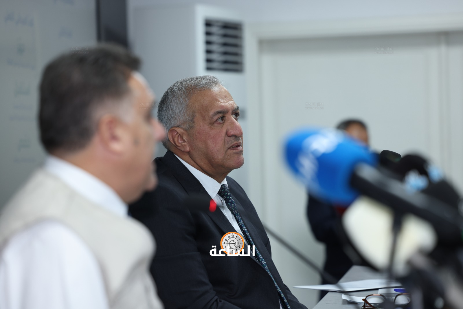 Madar Al-Saa Images 0.9137731416056127