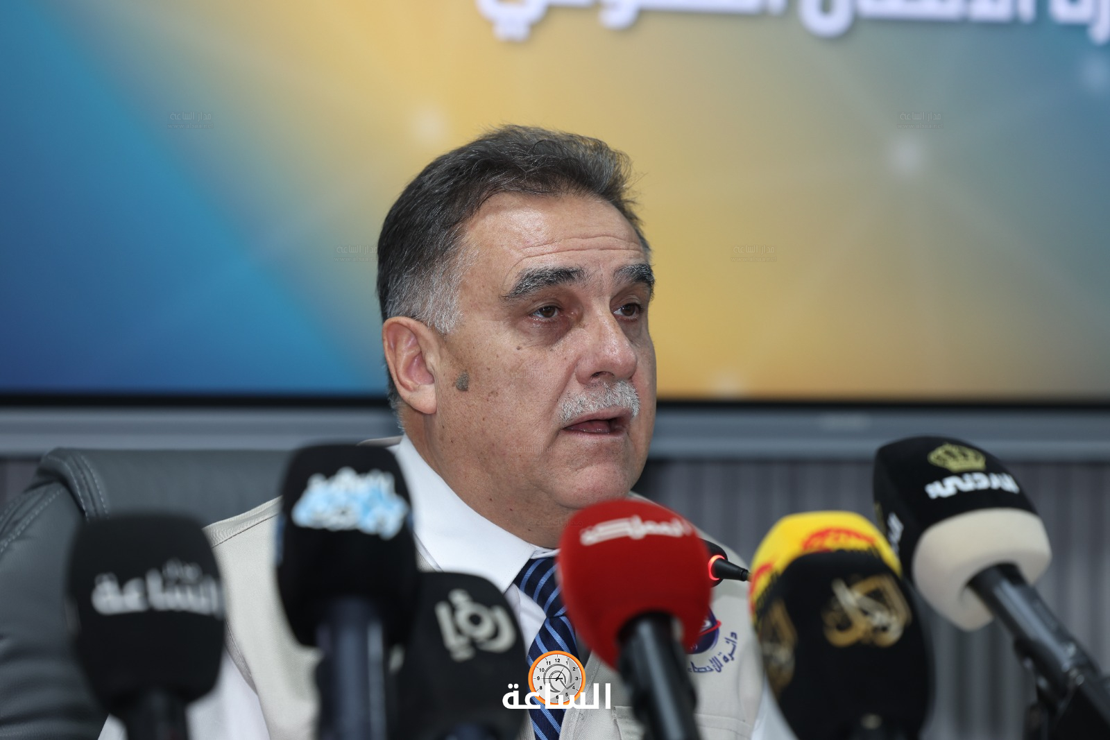 Madar Al-Saa Images 0.9906753863977162