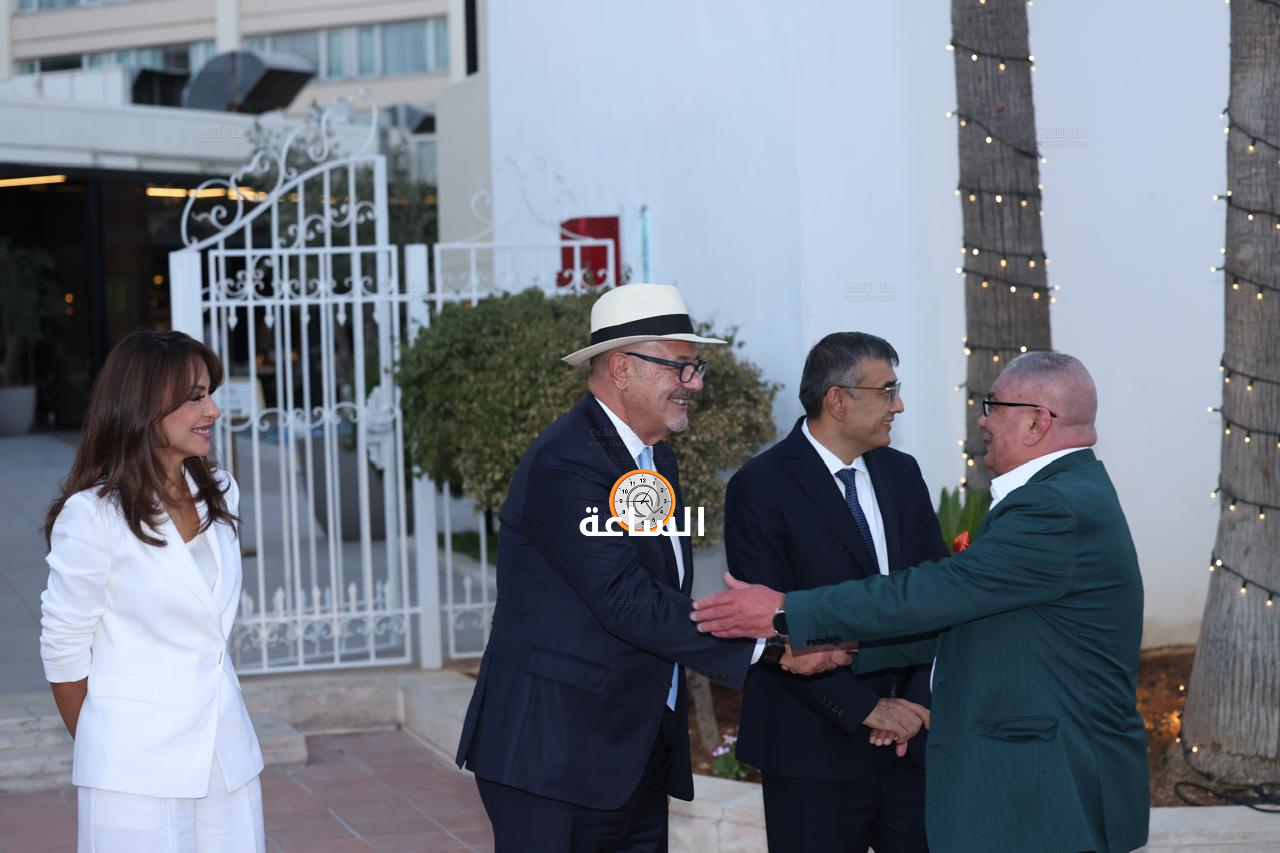 Madar Al-Saa Images 0.9961558131736897