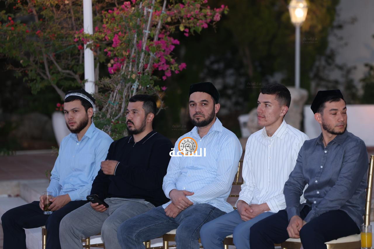 Madar Al-Saa Images 0.8719106621791046