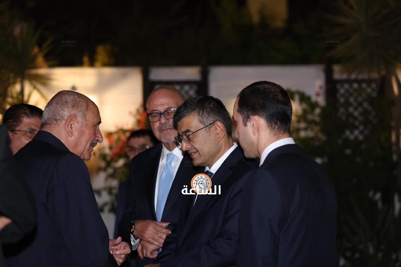Madar Al-Saa Images 0.20024901117359517