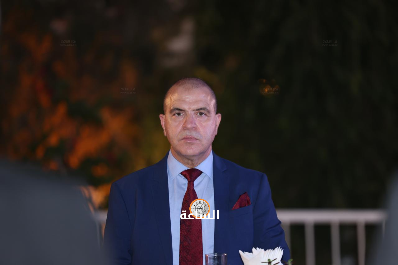 Madar Al-Saa Images 0.7045130477643453