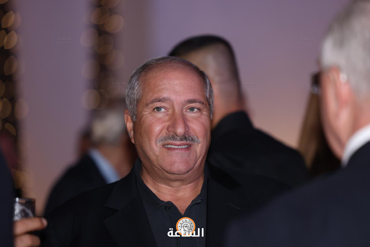 Madar Al-Saa Images 0.43468965904160894