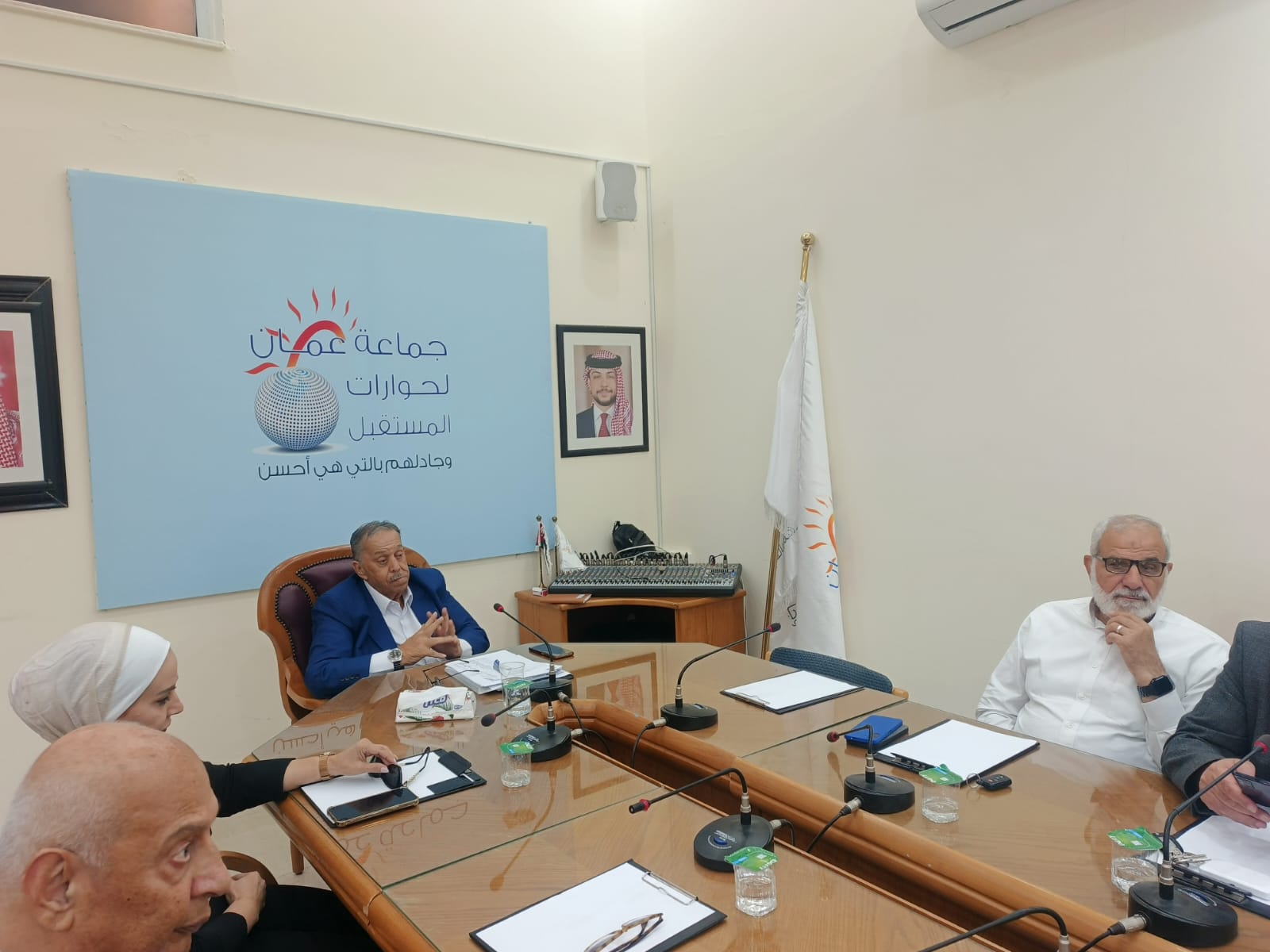 Madar Al-Saa Images 0.2792033294125572
