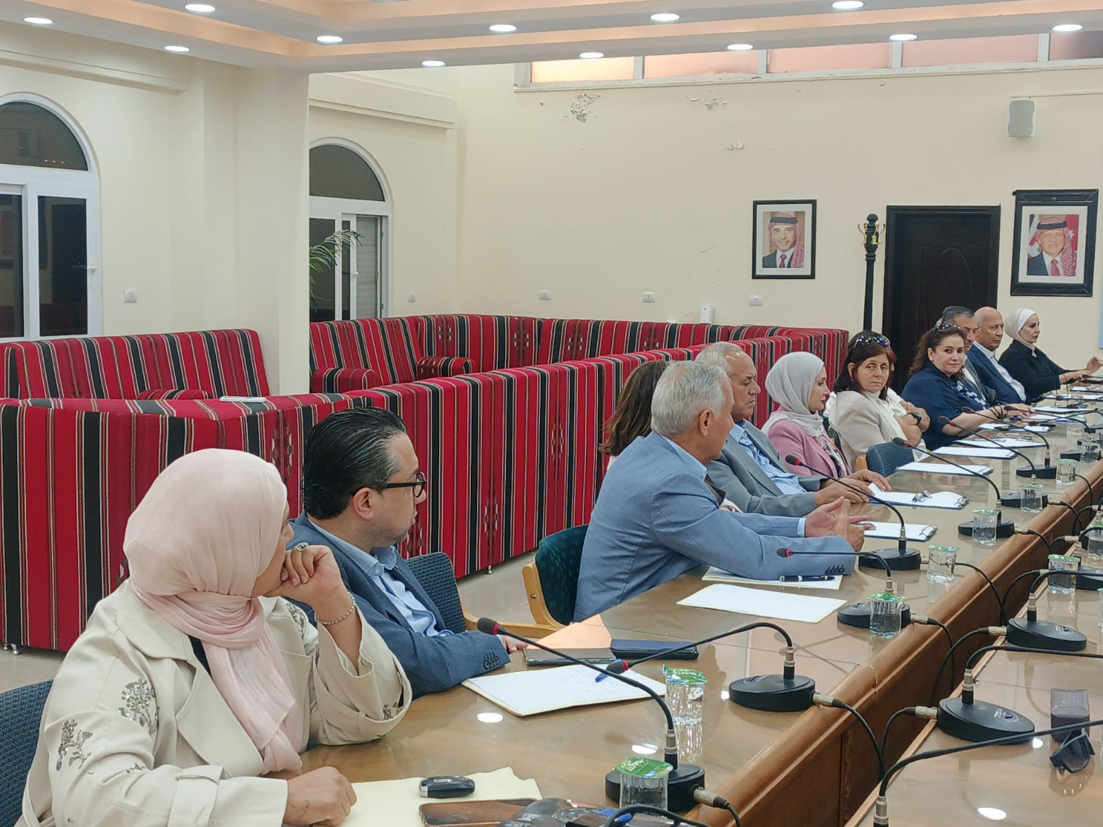 Madar Al-Saa Images 0.4364319615253255
