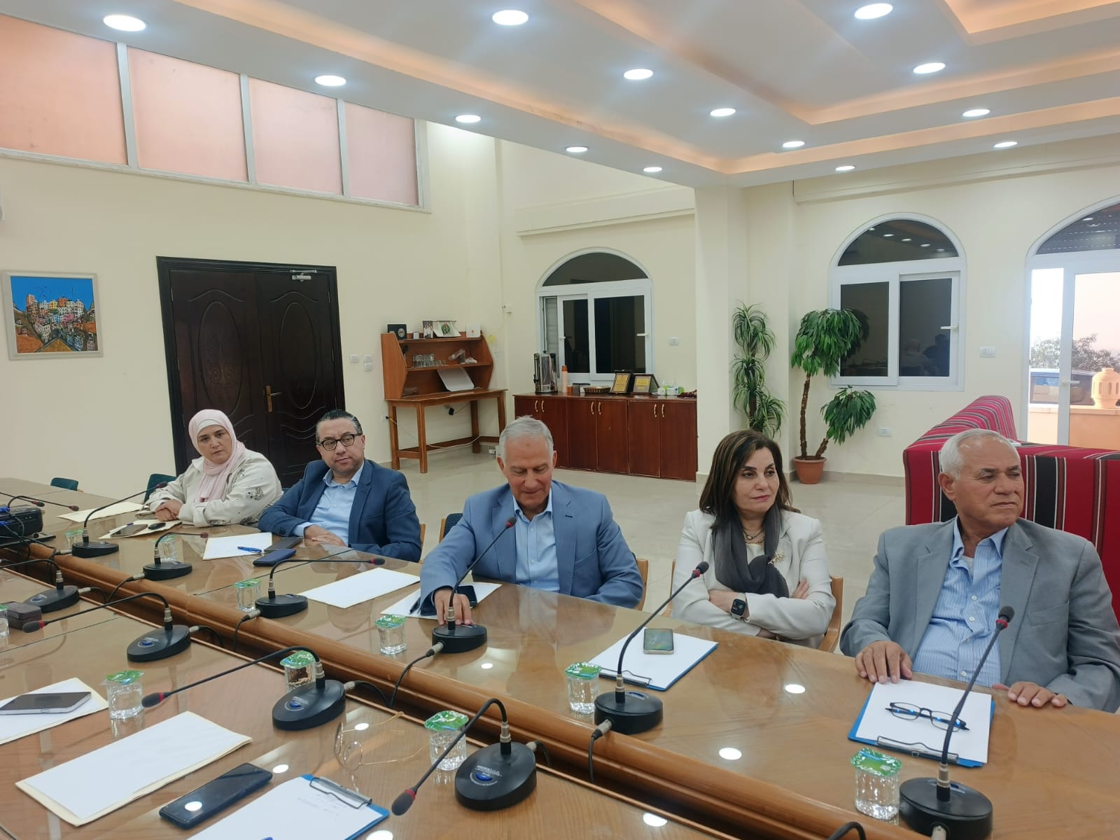 Madar Al-Saa Images 0.48799137911583534
