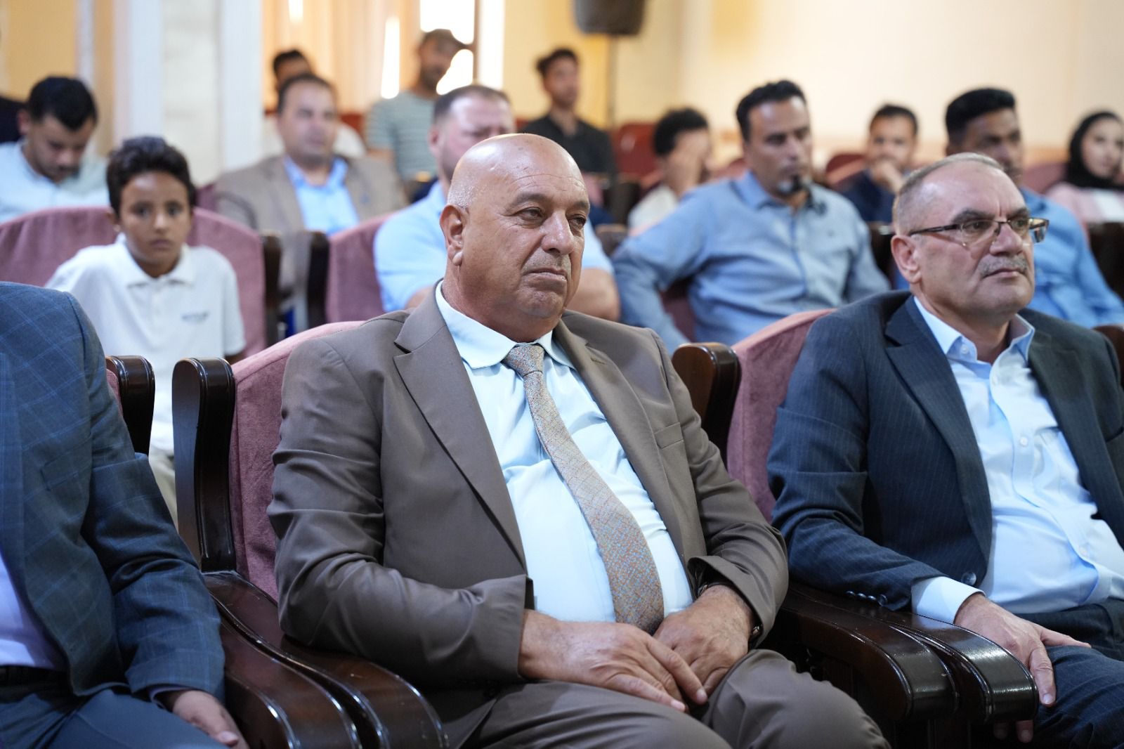 Madar Al-Saa Images 0.20101909828661524