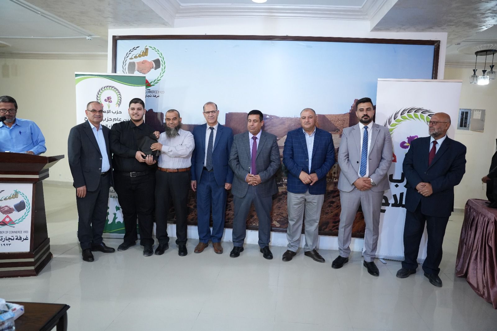 Madar Al-Saa Images 0.2253347368112526
