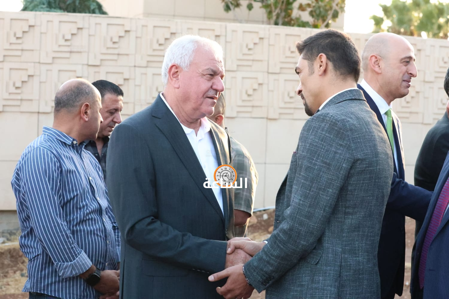 Madar Al-Saa Images 0.8919799969711332