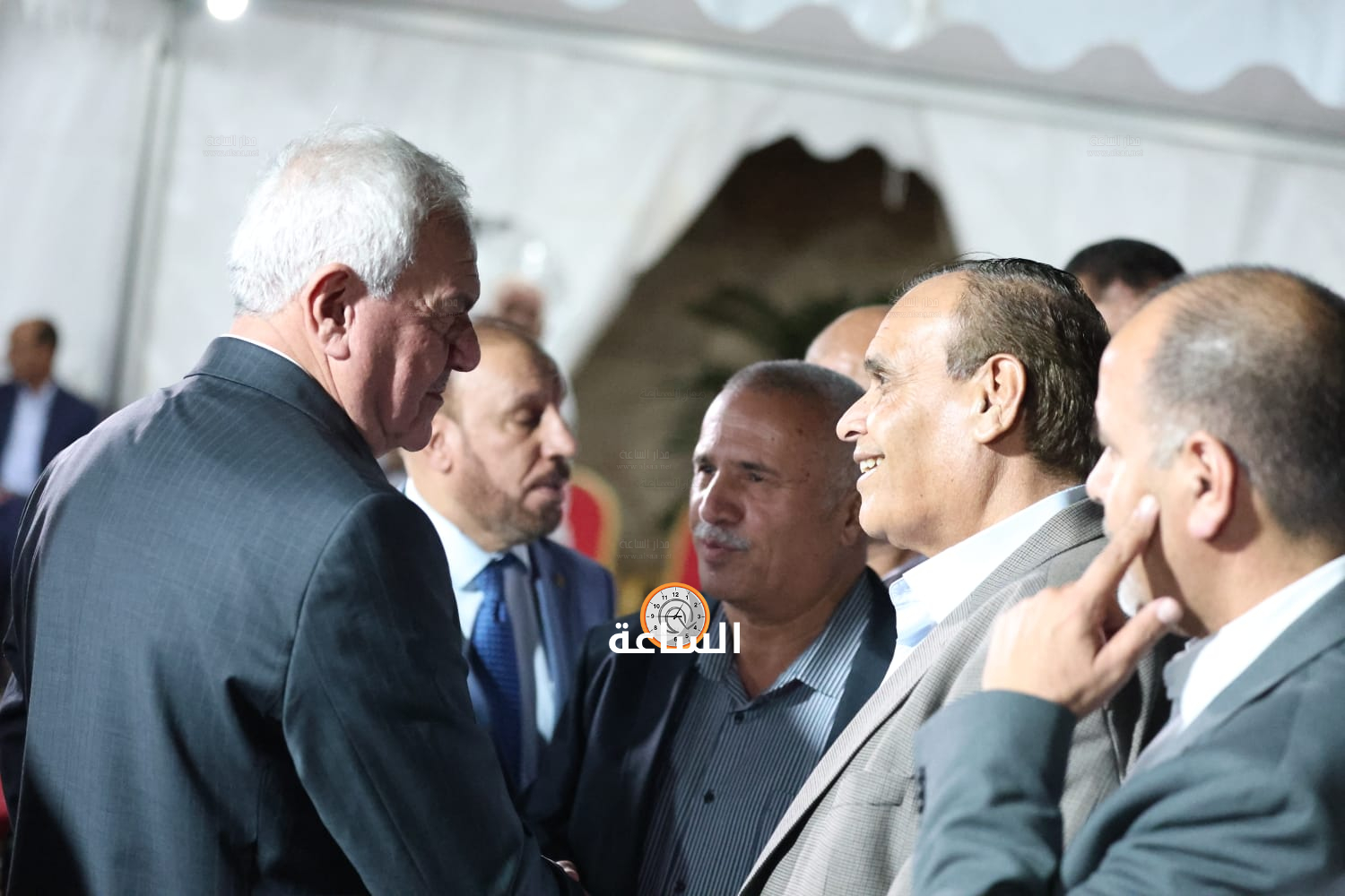 Madar Al-Saa Images 0.0017317848086172427