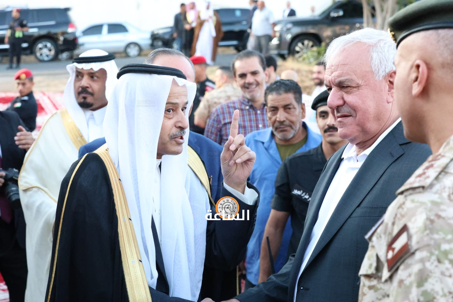 Madar Al-Saa Images 0.19325776613797496