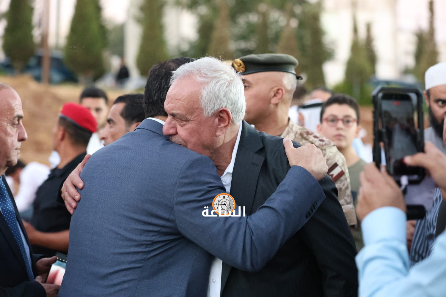 Madar Al-Saa Images 0.877455944363998