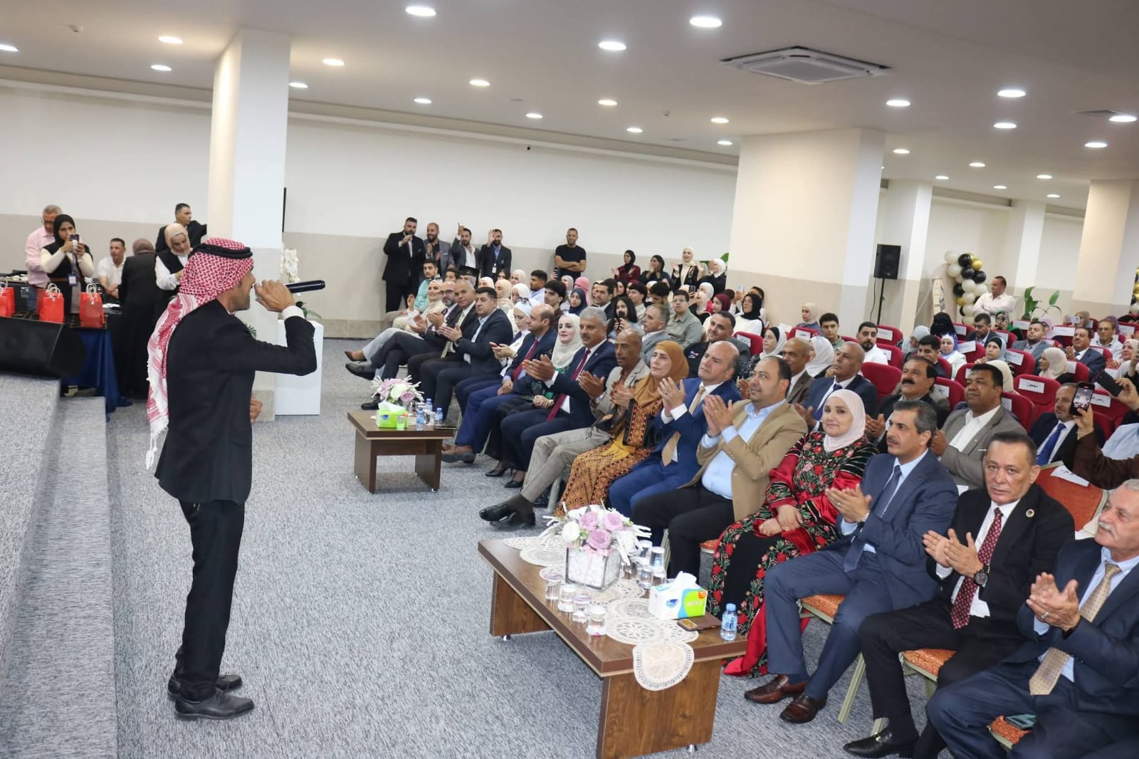 Madar Al-Saa Images 0.9085317457462487