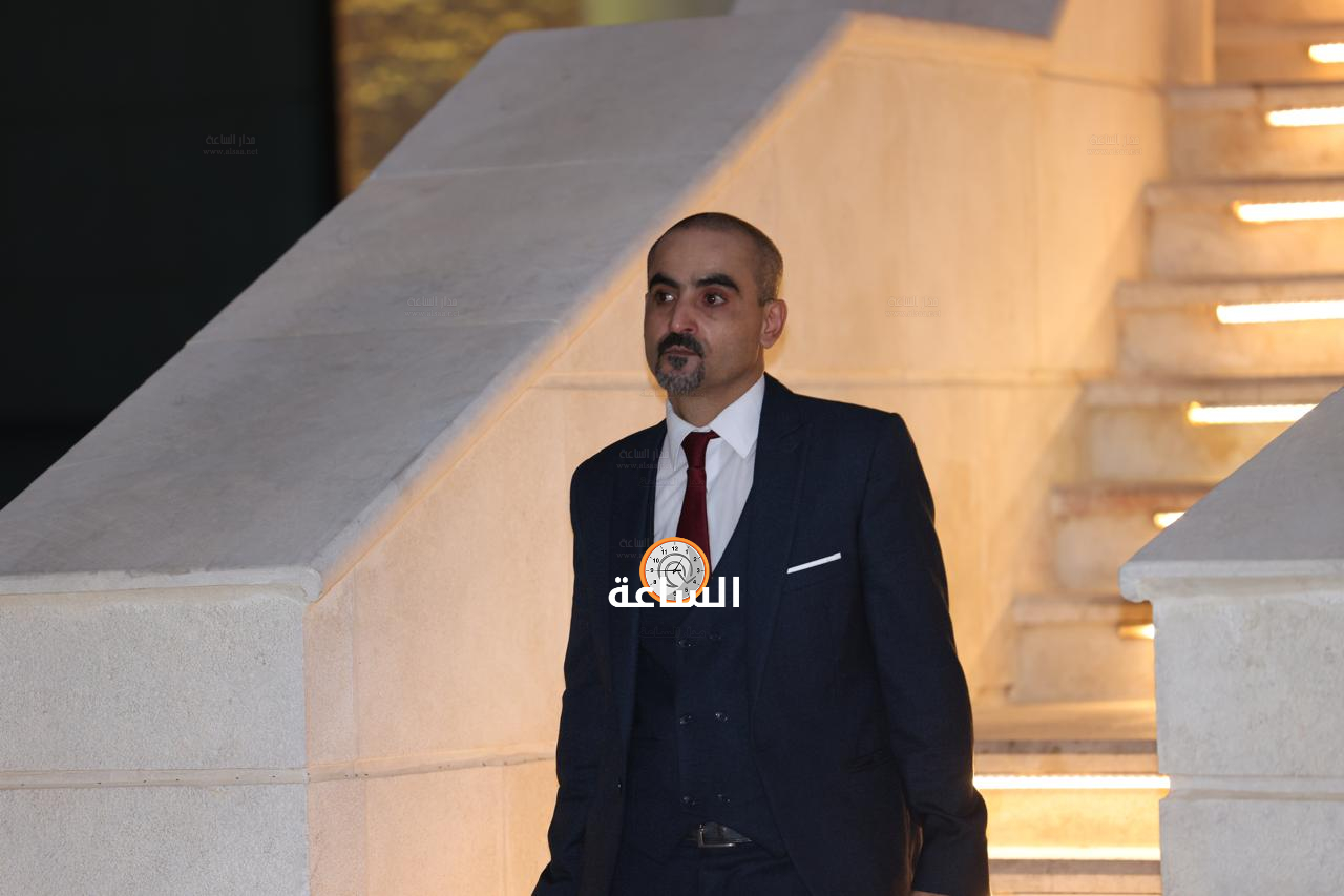 Madar Al-Saa Images 0.12343601492430978