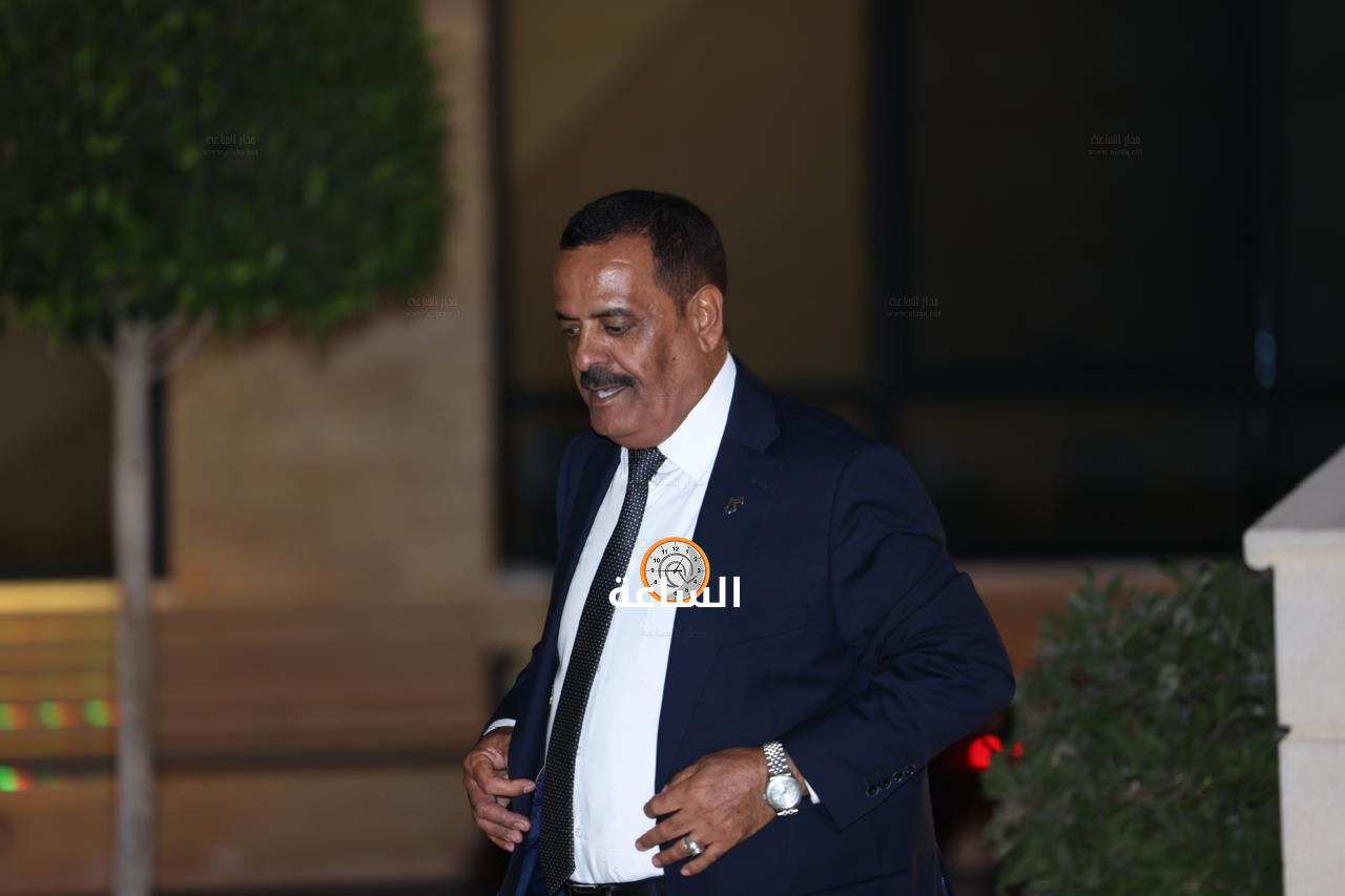 Madar Al-Saa Images 0.44656412517008326