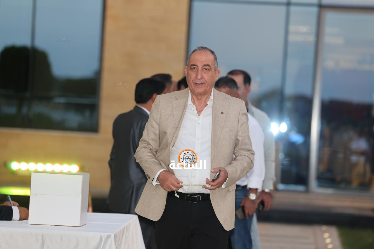Madar Al-Saa Images 0.1338997392415745