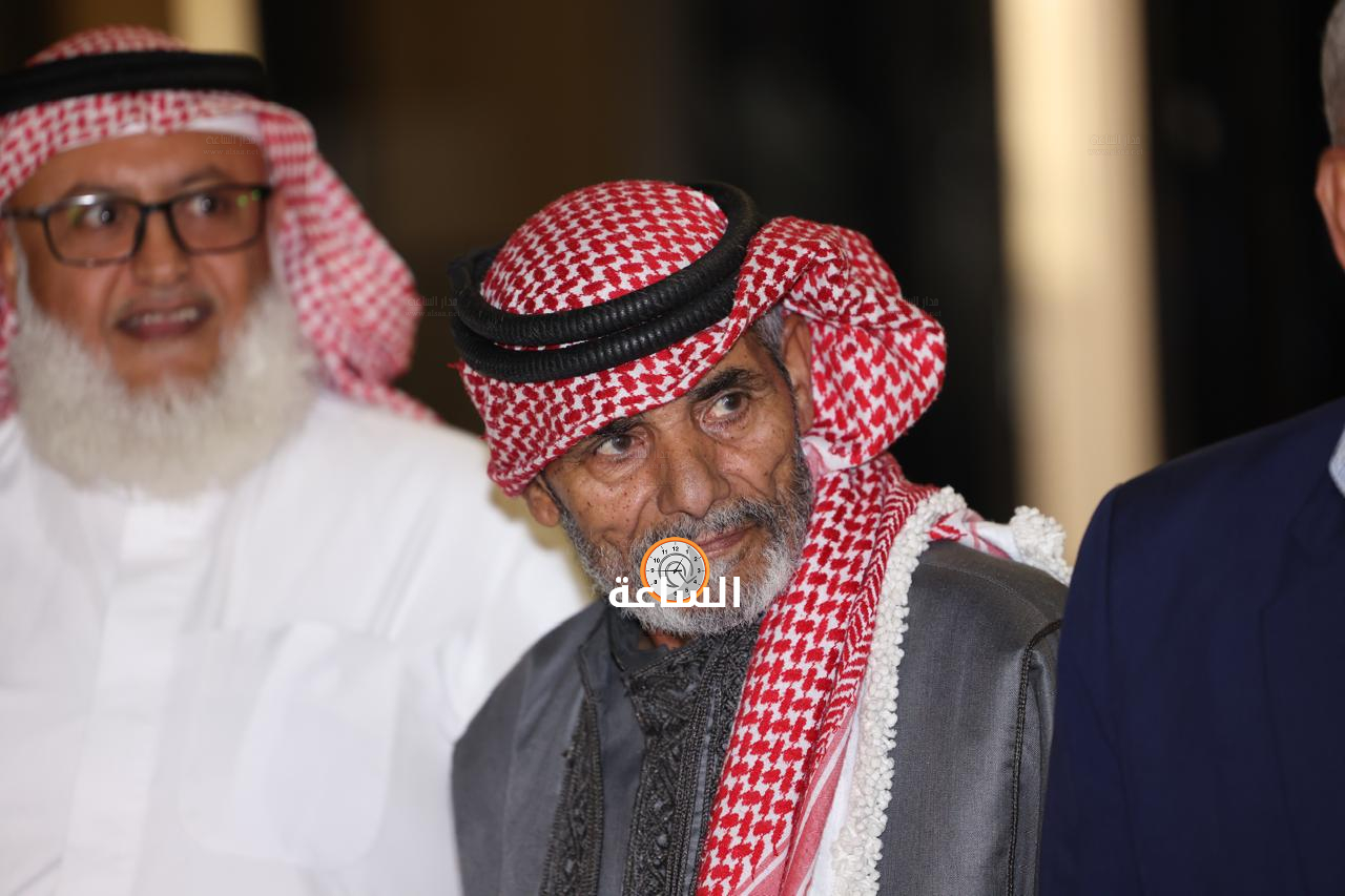Madar Al-Saa Images 0.6406719311387673