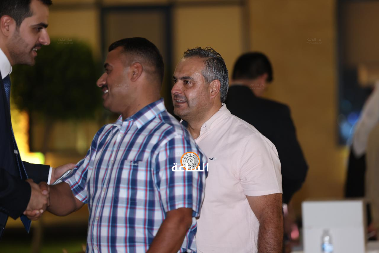 Madar Al-Saa Images 0.9721138387288042