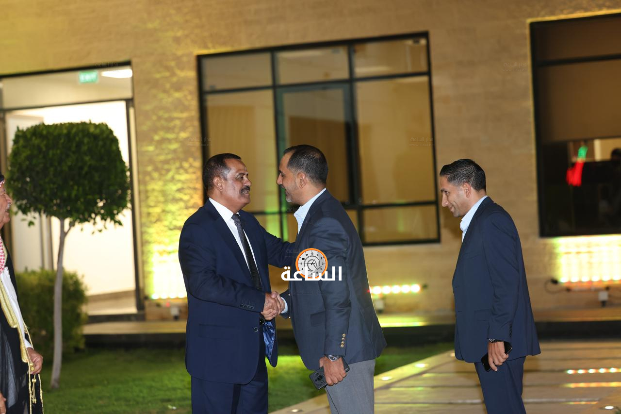 Madar Al-Saa Images 0.26077435963147866