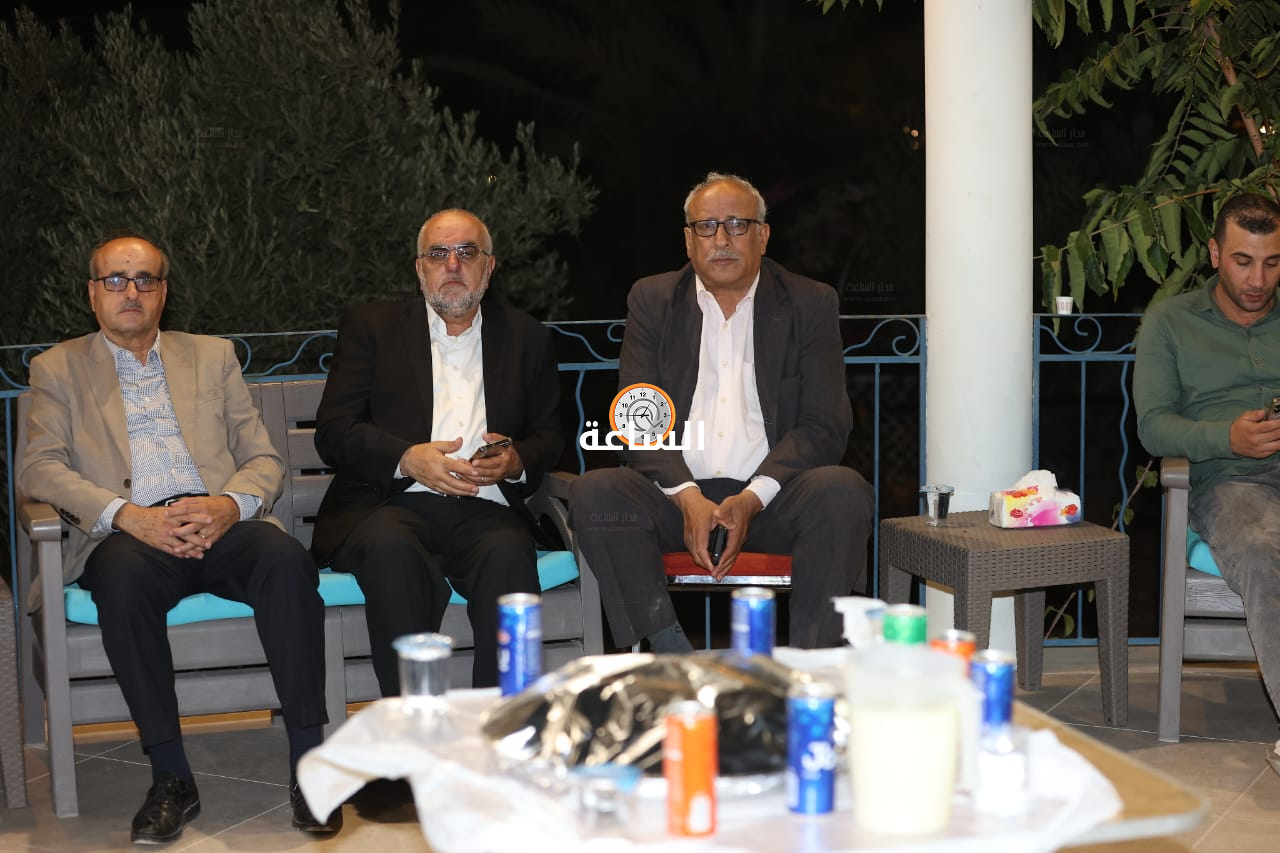 Madar Al-Saa Images 0.544073031006343