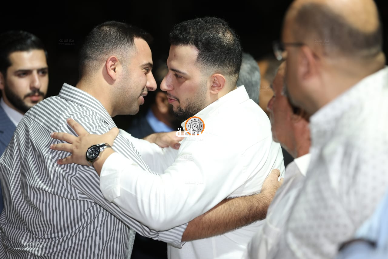 Madar Al-Saa Images 0.46440134871635175