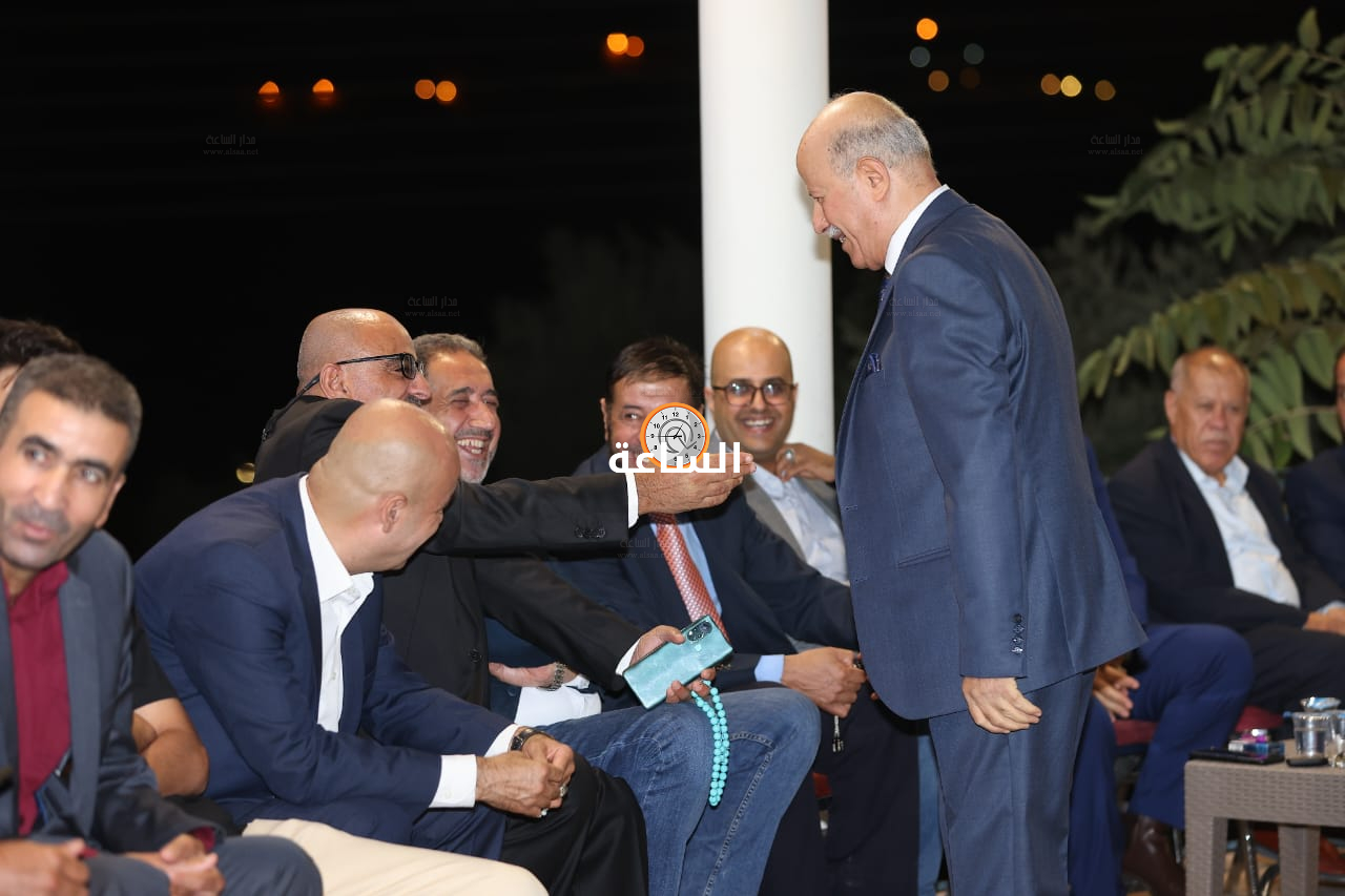 Madar Al-Saa Images 0.12915124057063498