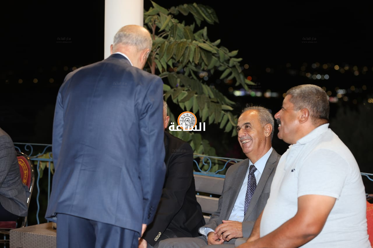 Madar Al-Saa Images 0.8895323750289318