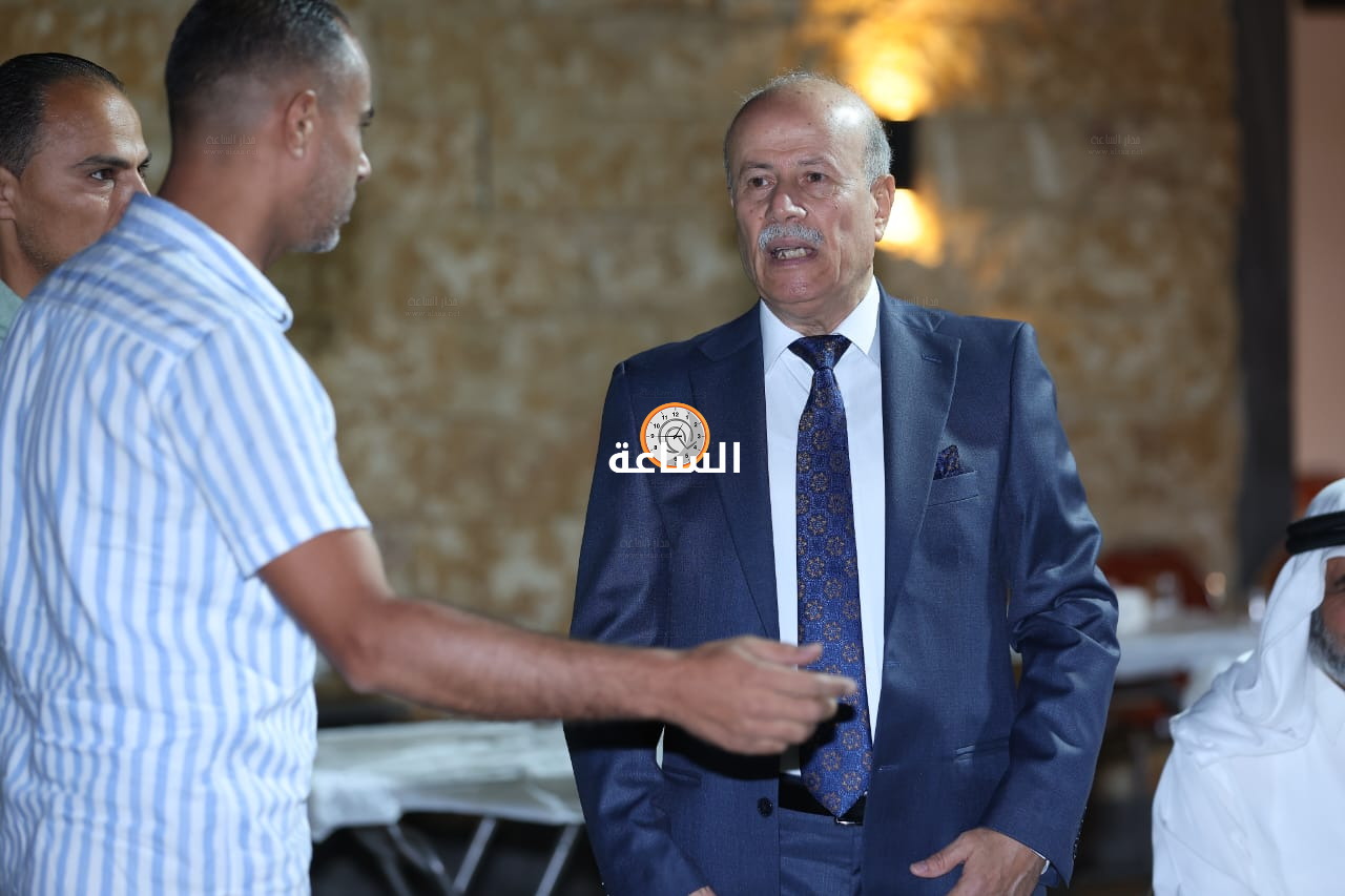 Madar Al-Saa Images 0.26590786558604207