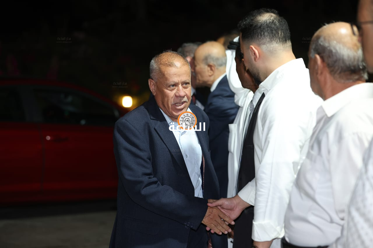 Madar Al-Saa Images 0.4484581806443896