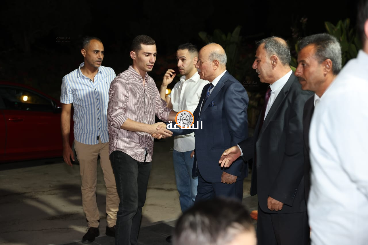 Madar Al-Saa Images 0.12311113783312355