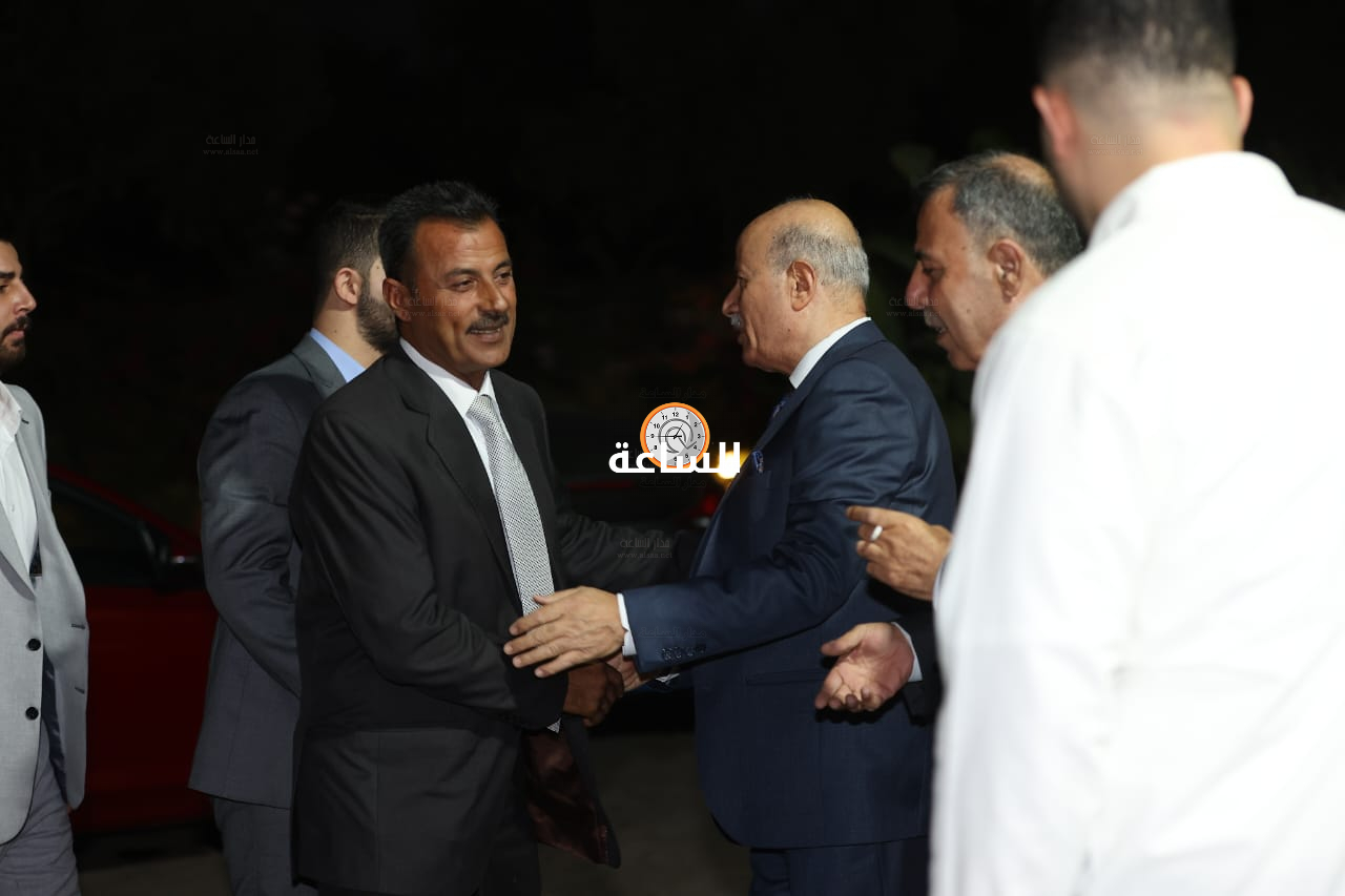 Madar Al-Saa Images 0.6565876485807379