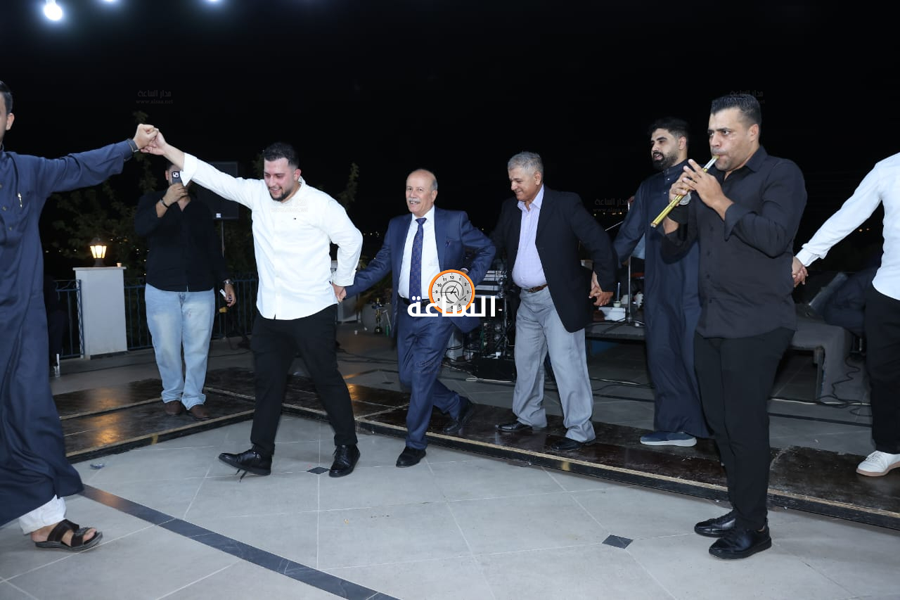 Madar Al-Saa Images 0.1736131633840613