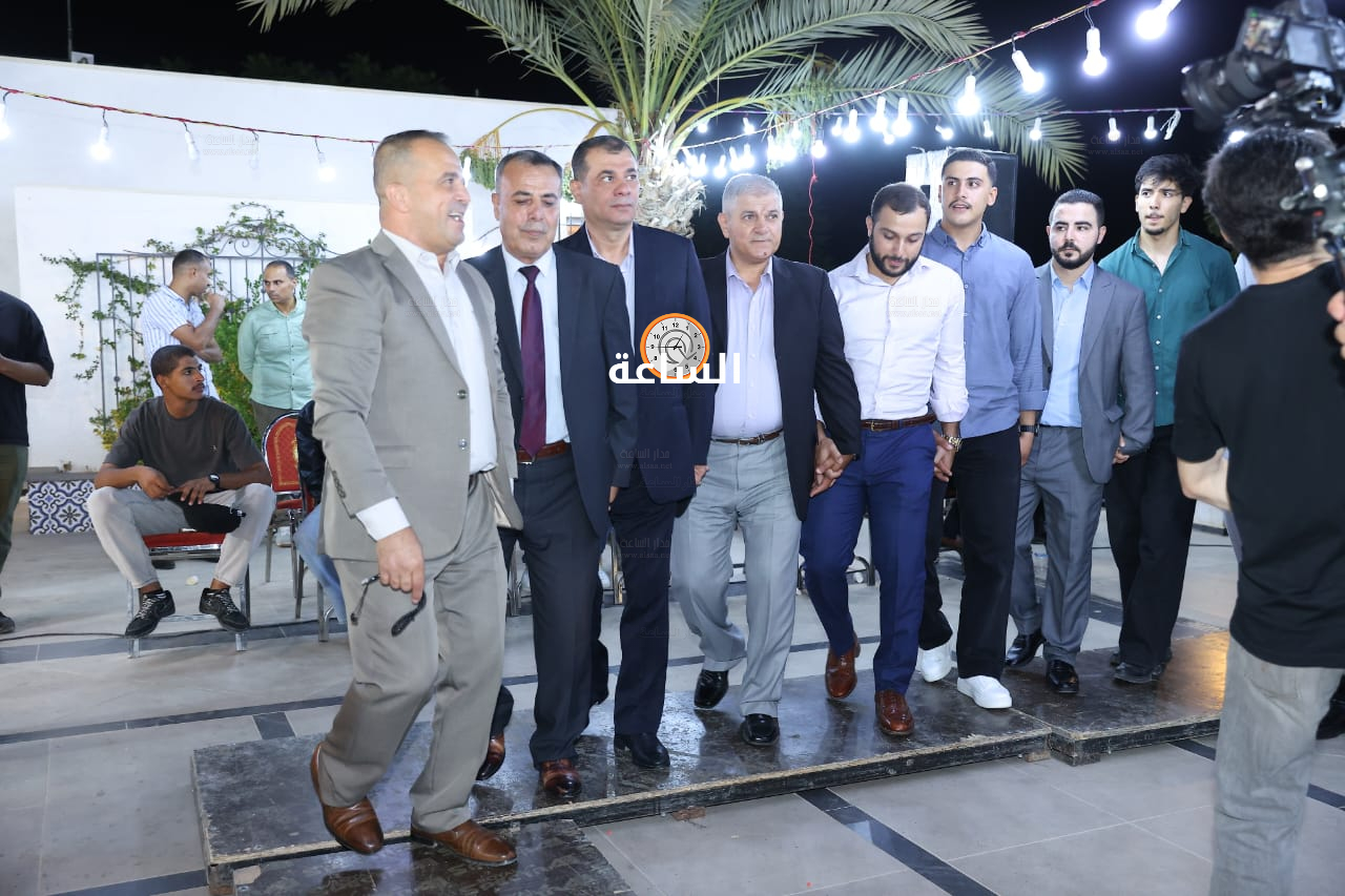 Madar Al-Saa Images 0.9821432713291777