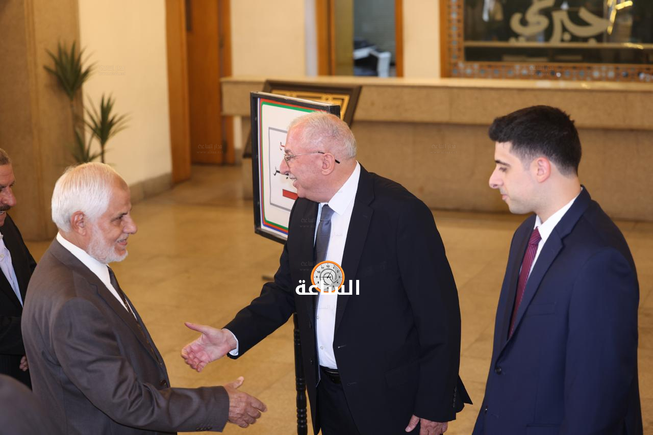 Madar Al-Saa Images 0.6172386755203687