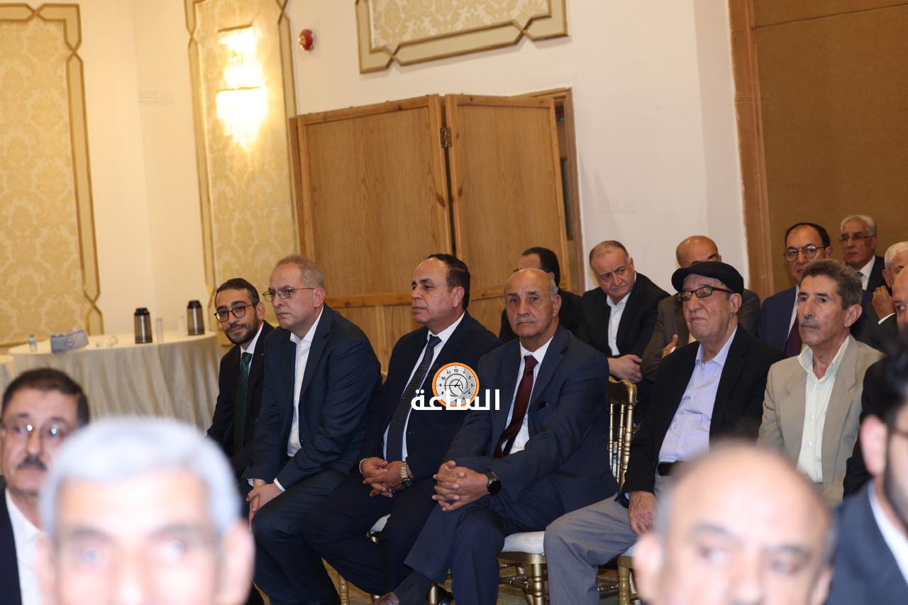 Madar Al-Saa Images 0.4949019966676299