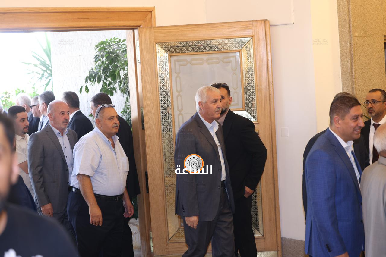 Madar Al-Saa Images 0.8787029564967979