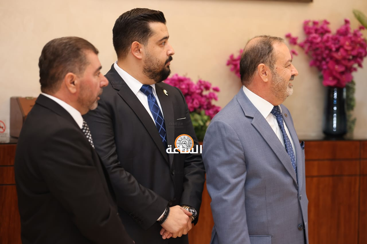 Madar Al-Saa Images 0.9614453099982133