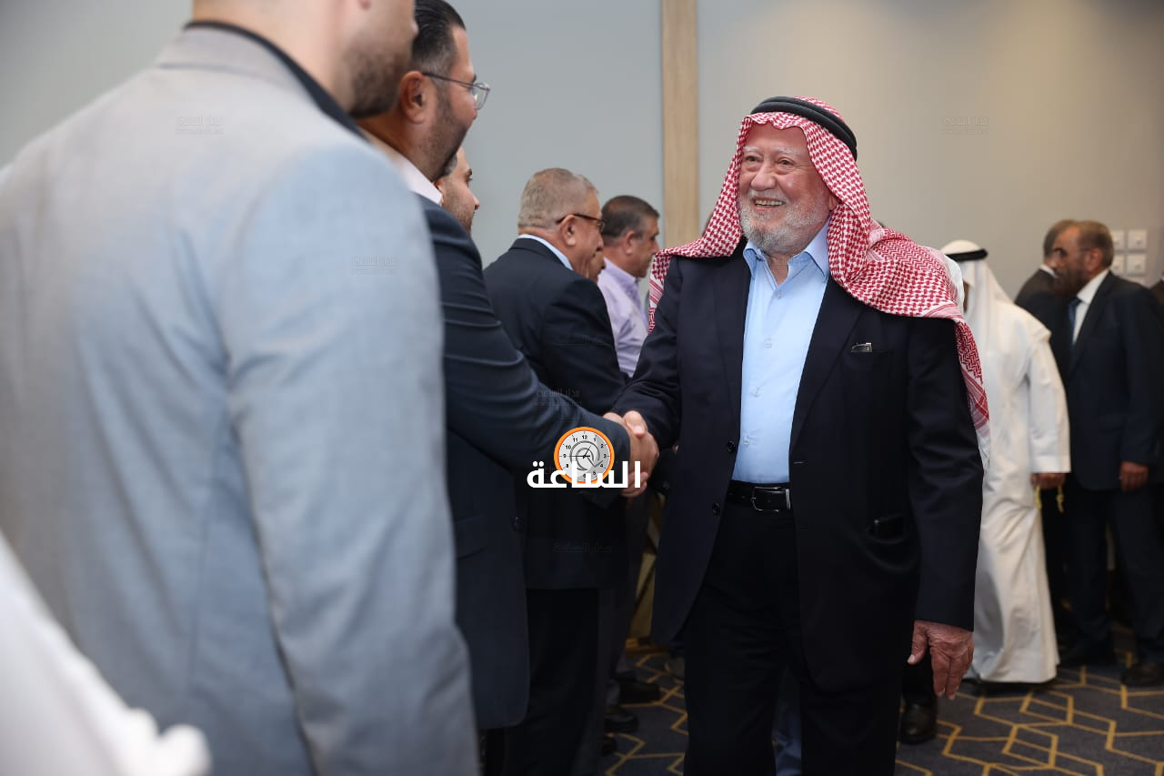 Madar Al-Saa Images 0.42613412810944473