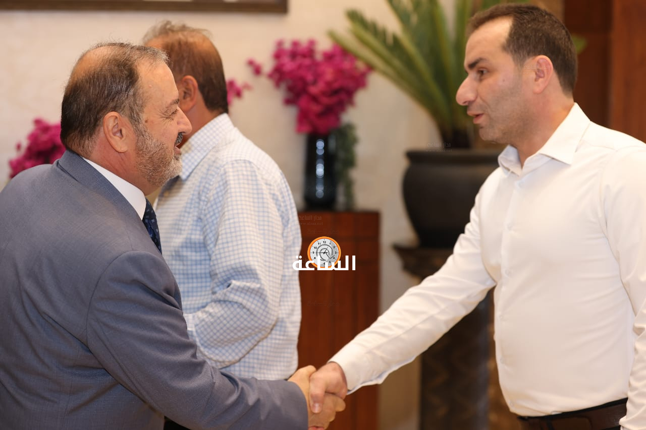 Madar Al-Saa Images 0.6454279385510969