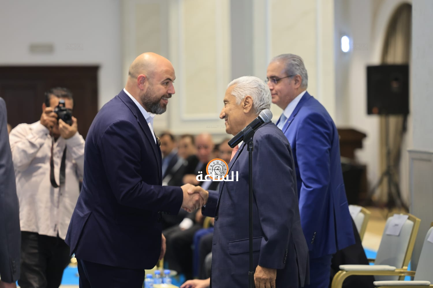 Madar Al-Saa Images 0.7539830339572595