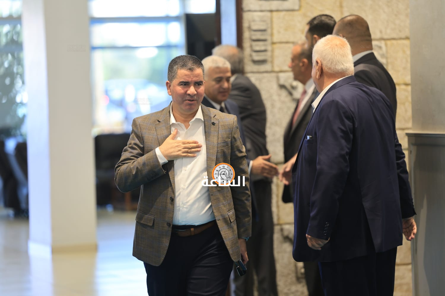 Madar Al-Saa Images 0.4292901526836884