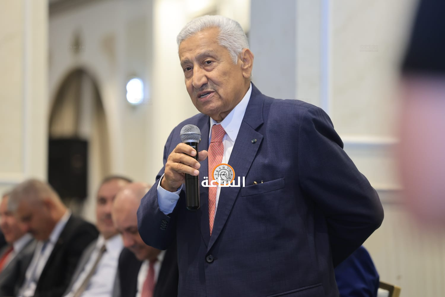 Madar Al-Saa Images 0.38889045062084193