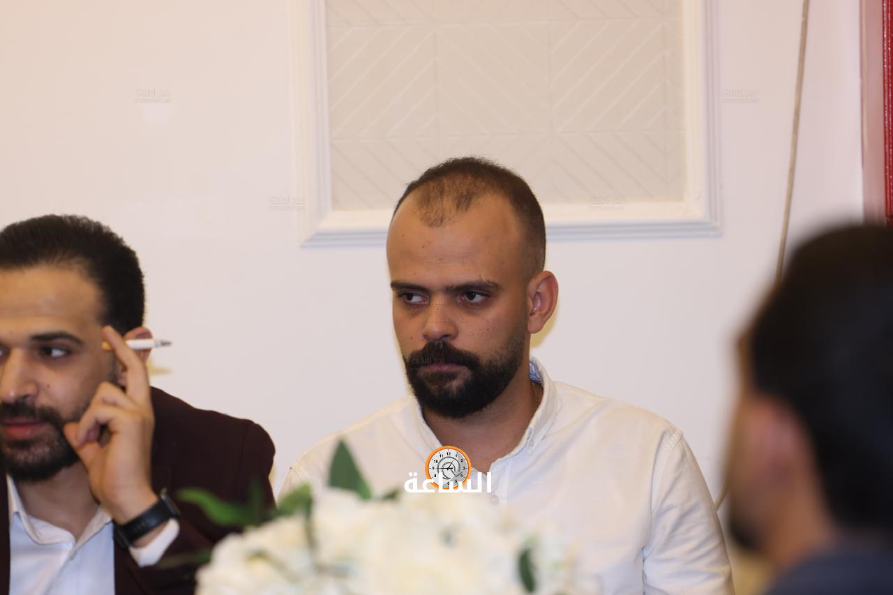 Madar Al-Saa Images 0.9915638460849994
