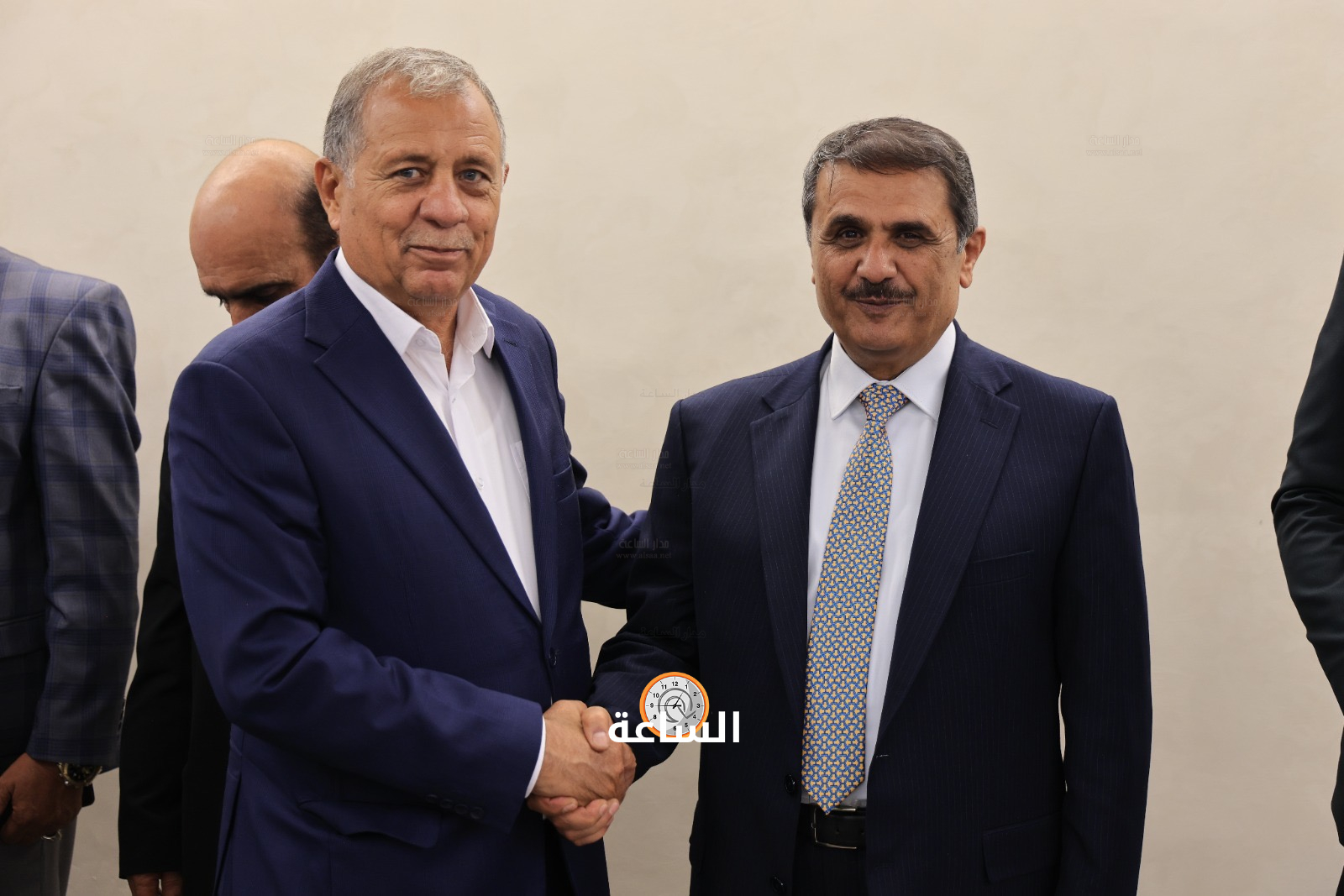 Madar Al-Saa Images 0.061912413508495856