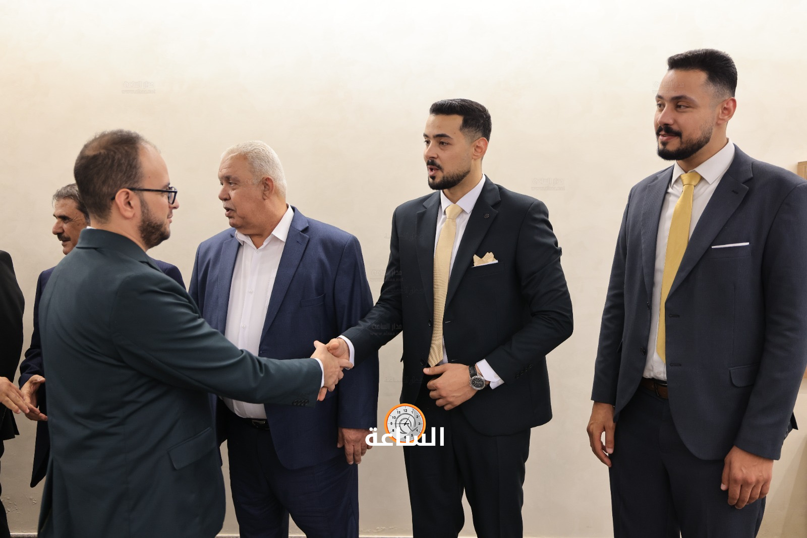 Madar Al-Saa Images 0.7398194444267415