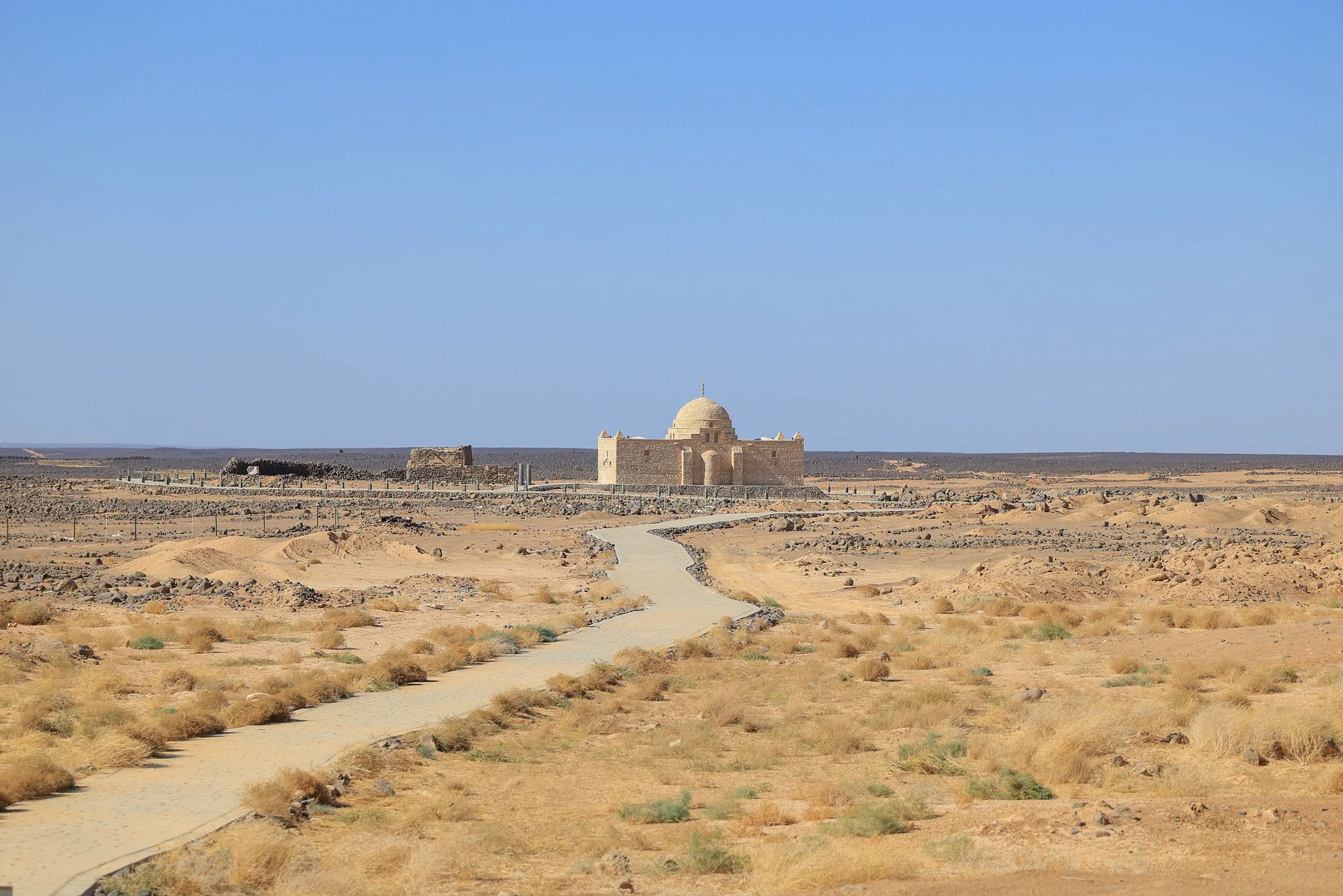 Madar Al-Saa Images 0.32116417904061423