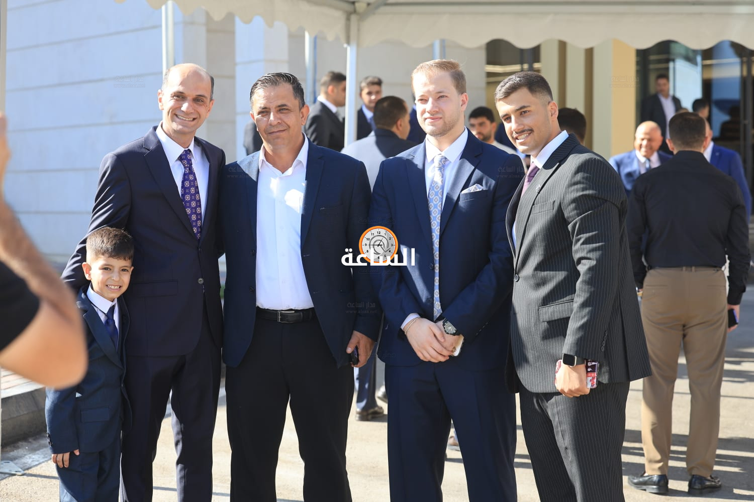 Madar Al-Saa Images 0.7580526663496444