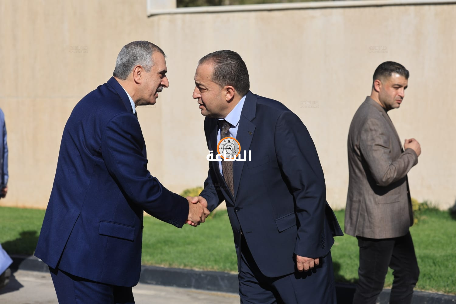 Madar Al-Saa Images 0.17546682665917668