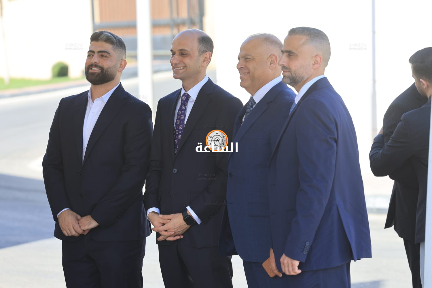 Madar Al-Saa Images 0.9639851535029968